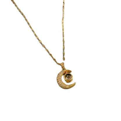 Lune | Moon Pendant Necklace